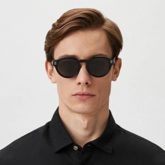 Burberry BE4404 300187 Round Sunglasses - Black/Dark Grey - Picture 3 of 11
